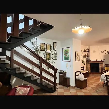 Il Cucco Nocleg ze śniadaniem Roccascalegna